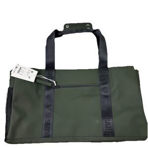RAINS Brand NWT Army Green Waterproof Trail MID-SIZE GYM DUFFEL BAG MSRP $125